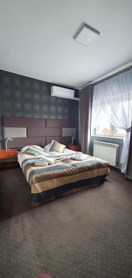 Hotel Bursztynowy Jozefow na Wisla Exterior photo