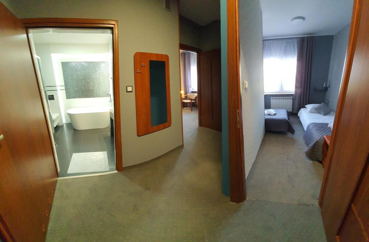 Hotel Bursztynowy Jozefow na Wisla Exterior photo